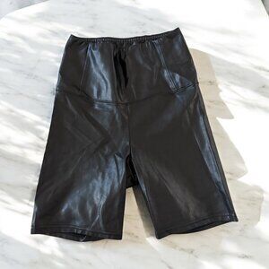 WILFRED FREE Aritzia Leatherette Bike Short Size XS